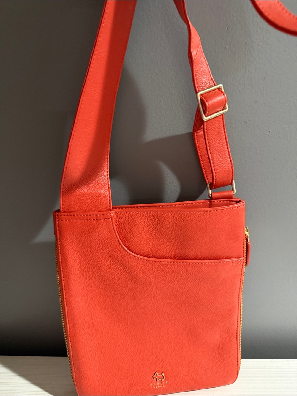 Radley London pockets zip top crossbody bag $ 200 - Picture 5 of 11